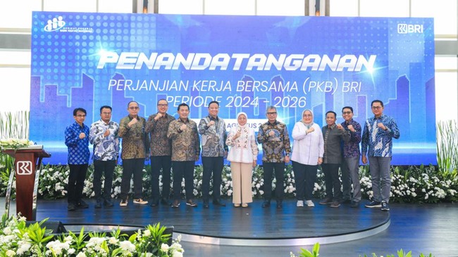 Penandatanganan PKB ini menandakan BRI menjunjung komitmen untuk menciptakan kondisi kerja yang kondusif, sehingga pekerja dapat bekerja secara optimal.