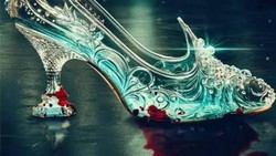 'Cinderella's Curse' Kisah Upik Abu yang Tak Seindah Dongeng