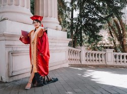Jadi Sarjana, Dinar Candy Perbaiki Diri Usai Kasus Bikini dan Terlalu Bebas