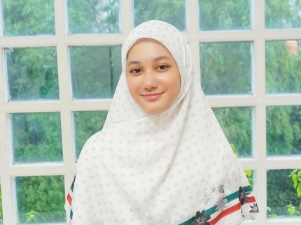 5 Potret Eisha, Putri Lyra Virna & Eric Scada yang Makin Cantik dan Sudah Remaja