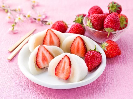 Resep Mochi Ichigo Daifuku ala Jepang yang Teksturnya Lembut Lumer di Mulut