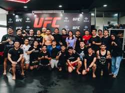 Jeka Saragih Latihan Bareng Figur Publik Indonesia di Warrior Workout