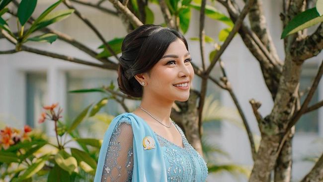 Nisya Ahmad dilantik menjadi anggota DPRD Jawa Barat periode 2024-2029 di Gedung Merdeka, Bandung, pada Senin (2/9).