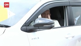 VIDEO:Momen Paus Fransiskus Tiba dan Dijemput Mobil Biasa di Indonesia