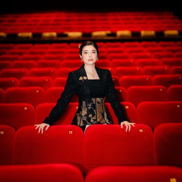 Intip 6 Potret Amanda Rigby yang Kena Gosip Pacaran dengan Andre Taulany