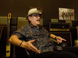 Erros Djarot dan Romansa Badai Pasti Berlalu yang Tak Lekang oleh Waktu