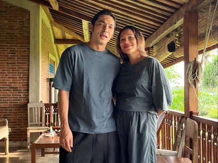 5 Potret Inong Ayu Hamil Anak Kelima, Rajin Olahraga Bareng Suami Abimana Aryasatya