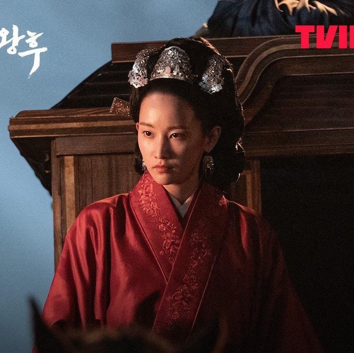 Jeon Jong Seo di Queen Woo