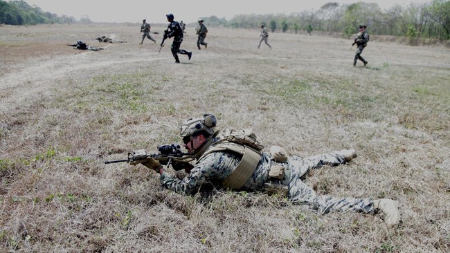 Menteri Hukum Supratman Andi Agtas mengonfirmasi Satria Arta Kumbara kehilangan kewarganegaraan RI setelah bergabung dengan tentara Rusia.