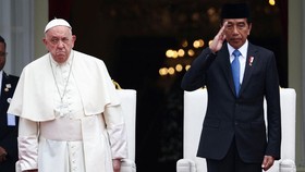 Paus ke Istana, Jokowi Apresiasi Vatikan Serukan Perdamaian di Gaza