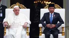 Paus Fransiskus Bertemu Jokowi, Disambut Upacara Kenegaraan di Istana