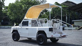 Paus Fransiskus Bakal Naik Popemobile Maung MV3 Buatan Pindad Sore Ini