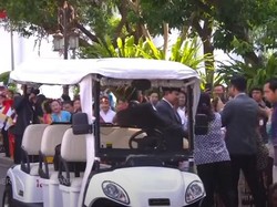 Momen Prabowo Salami Anak-anak hingga Suster yang Tunggu Paus di Istana