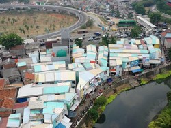 Menelusuri Kembali Kampung Warna-warni yang Hiasi Jaktim Setelah Kebakaran