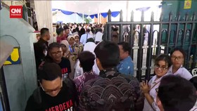 VIDEO: Paus Fransiskus Bertemu Ribuan Uskup Hingga Katekis di Katedral