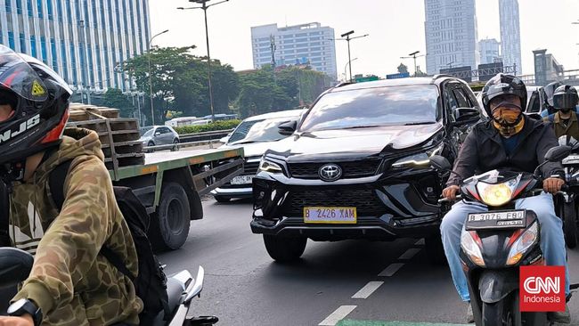 Toyota Fortuner Facelift Berkeliaran di Jakarta Jelang Peluncuran