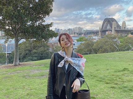 7 Rekomendasi Outfit Old Money ala Bae Suzy, Eksklusif dan Berkelas!