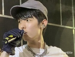 Momen eaJ Park Blusukan Bagikan Air Minum dan Khawatirkan Fans