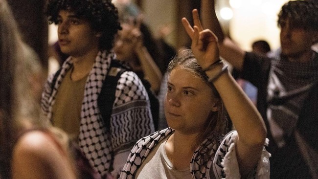 Kapal bantuan kemanusiaan yang mengangkut Greta Thunberg dan sejumlah aktivis, Madleen, sudah hampir sampai di Gaza, Palestina.