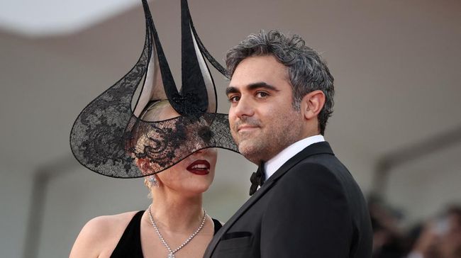 Lady Gaga mengaku kehidupannya berubah sejak bertemu tunangannya, Michael Polansky.