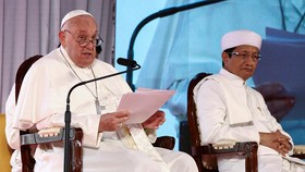 Paus Fransiskus Sebut Perang Masih Terjadi Dipicu Eksploitasi Agama
