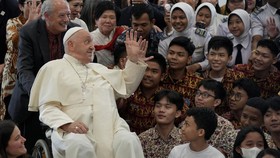 Paus Fransiskus Senang Warga RI Punya Banyak Anak, Bukan Peliharaan