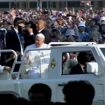 Terpopuler: Vatikan Negara Terkecil Dunia hingga Anak Nadiem Diberkati Paus Fransiskus