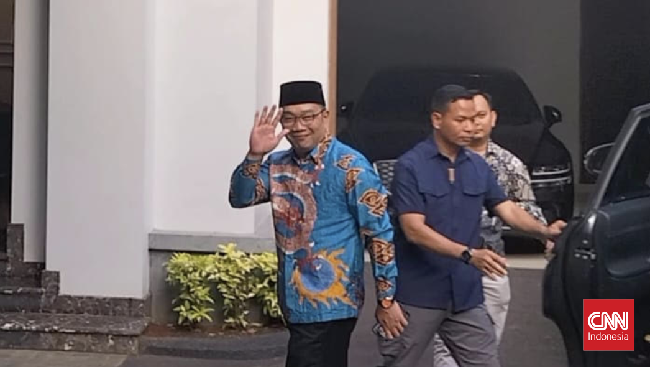 Bakal calon Gubernur Jakarta Ridwan Kamil janji bakal memprioritaskan persoalan area kumuh jika terpilih di Pilkada Jakarta nanti.