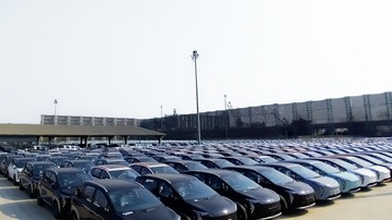 Bisakah Populasi Mobil Listrik Selamat Tanpa Insentif?