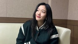 Reaksi Kim Go Eun Disebut Dewi Kampus Saat Kuliah