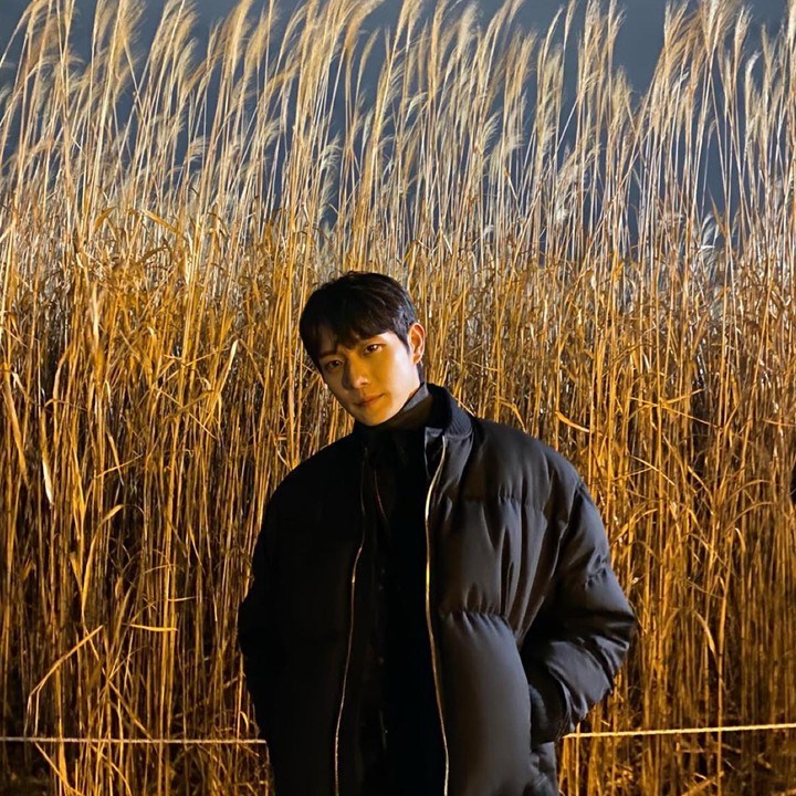 <p>Kim Young Dae terjun ke dunia akting lewat serial web <em>Secret Crushes: Special Edition</em> pada 2017. Namanya semakin meroket sejak membintangi <em>The Penthouse: War in Life</em> pada 2020. (Foto: Instagram @youngdae0302)</p>