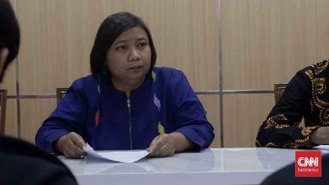 Komnas HAM usulkan batas usia minimal 18 tahun untuk pekerja rumah tangga dalam RUU PPRT. Mereka juga mendorong upah layak dan hak cuti bagi PRT.