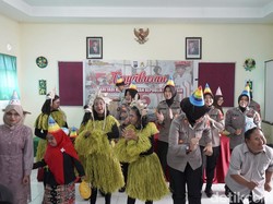 Hari Jadi Polwan ke-76, Polres Probolinggo Berbagi dengan Disabilitas