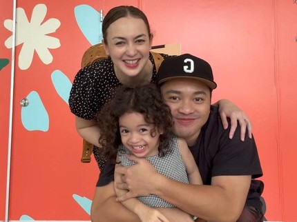Kisah Cinta Rianti Catwright dan Suami, 9 Th Menanti Momongan hingga 'Menikah' Ulang