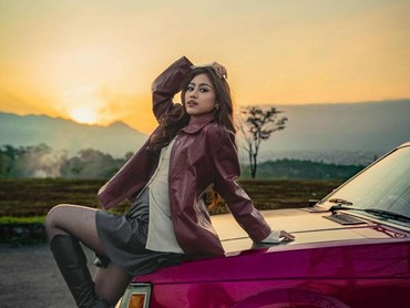Sisca Saras Ceritakan Bagian Favorit & Menantang di MV 'Terbawa Suasana'