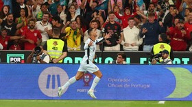 Rekor Luar Biasa Cristiano Ronaldo 'Si Manusia 900 Gol'