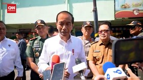 VIDEO: Kunjungi Pasar Soponyono, Jokowi Pamit ke Warga Surabaya