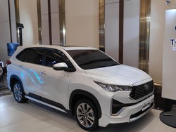 Pajak Tahunan Kijang Innova Zenix Hybrid Tahun 2025, Siapin Duit Segini