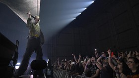 Deret Kontroversi Emily Armstrong, Vokalis Baru Linkin Park