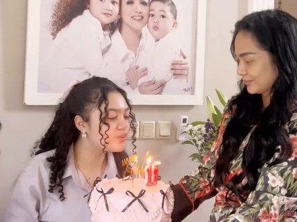 5 Potret Ultah ke-13 Amora Putri Krisdayanti & Raul Lemos