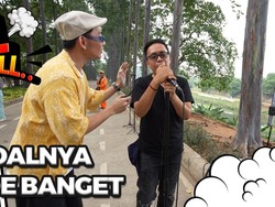 Pengamen Zaman Now, Nyanyinya di Pinggir BKT Sawerannya Jutaan