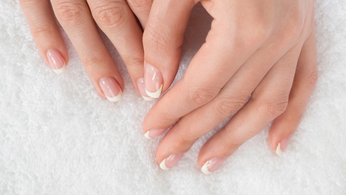 img-title Simpel dan Elegan, Intip 5 Ide French Vanilla Nail yang Bisa Kamu Coba
