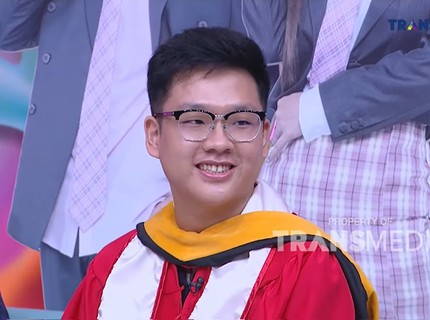 Cerita Joseph Wijaya Lulusan S2 Cumlaude dengan IPK 3,8 Boston University di Usia 21 Thn