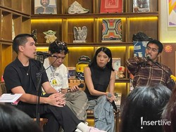 Lirik Lagu Sofa - Lomba Sihir