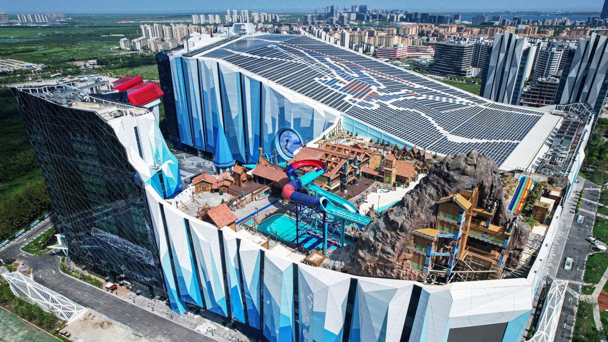 FOTO: Resor Ski Indoor Terbesar di Dunia, Pecahkan Rekor Guinness