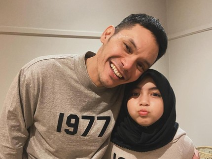 7 Potret Kedekatan Ben Kasyafani dan Sang Putri, Sienna yang Sering Habiskan Waktu Berdua