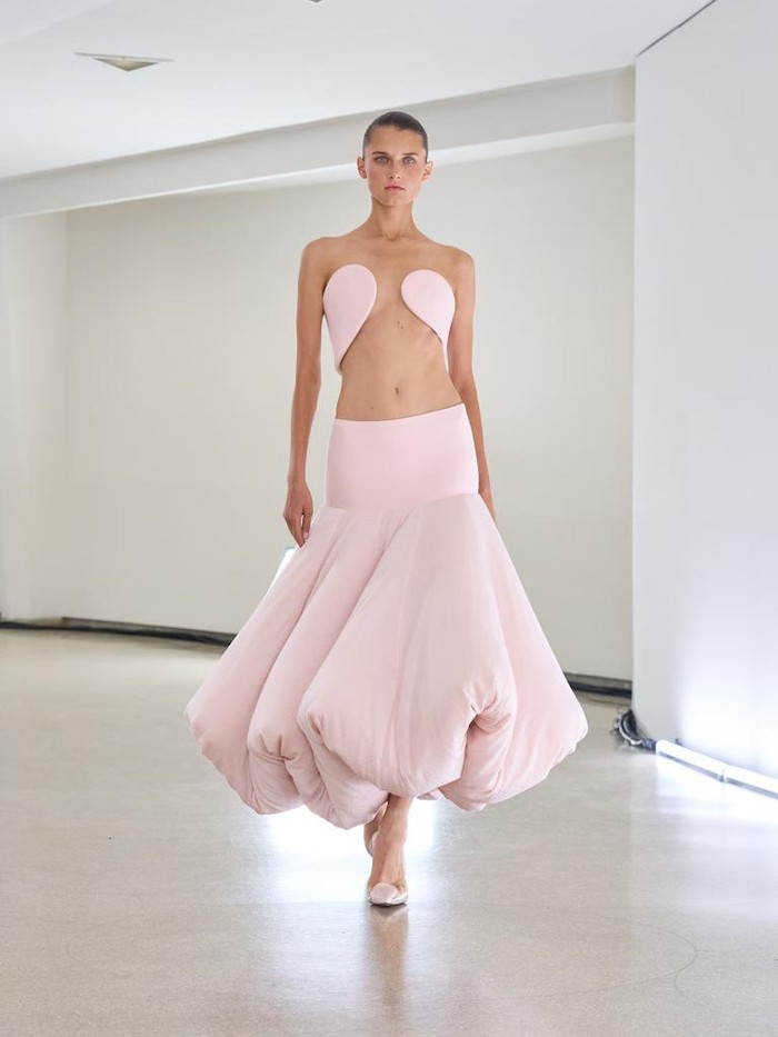 Alaïa Winter/Spring 2025 Look 39