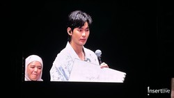 Reaksi Kim Soo Hyun Saat Fans Teriak Nama Kim Ji Won di Fan Meeting