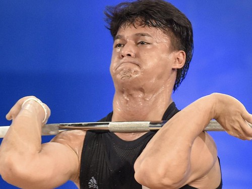 Rizki Juniansyah Pecahkan Rekor Nasional Clean and Jerk
