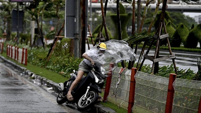 Pemerintah Vietnam menyatakan korban tewas akibat topan super Yagi nan melanda negara itu mencapai 24 orang.